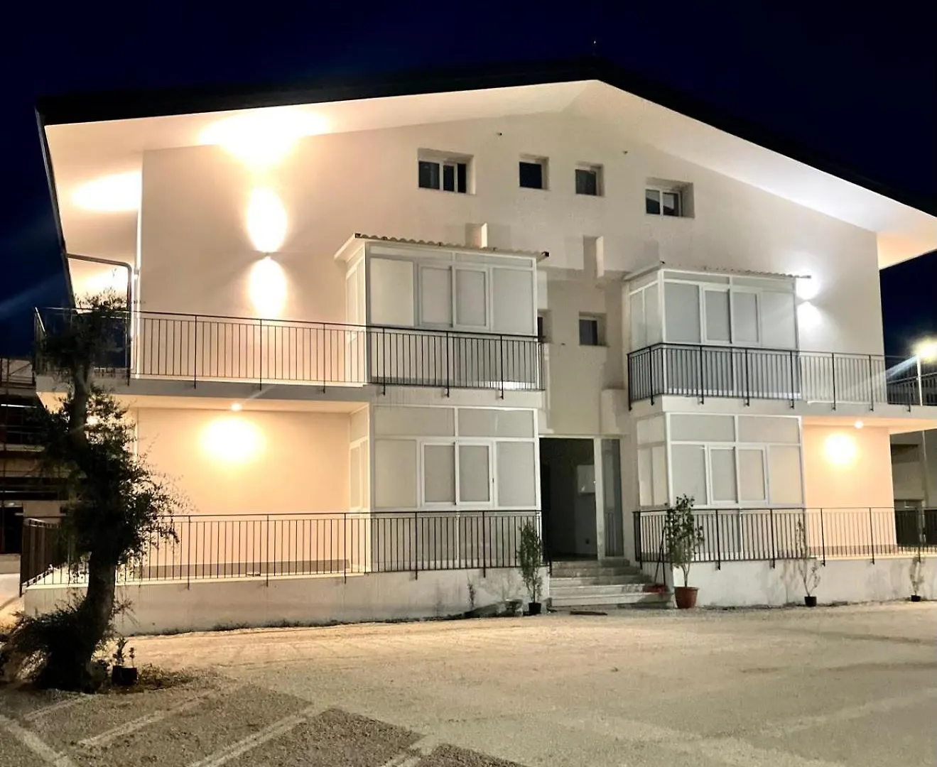 Leverblu House location
